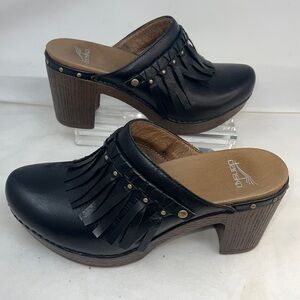 Dansko Sz 39 Black Fringed Leather Mule Clogs